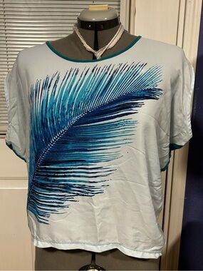 New York & Company Teal Short Sleeve Tee